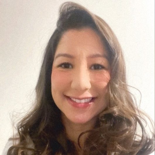 Dra. Carla Almeida