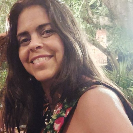 Dra. Cristiane Pereira Alves