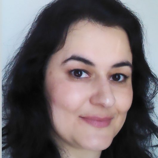 Queli C. S. Soares