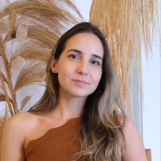 Dra. Bruna Francisco