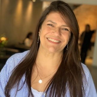 Dra. Érika Lee Silva