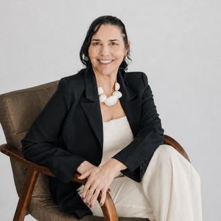 Dra. Andréia Rissato