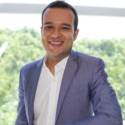 Dr. Felipe Quirino