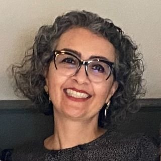 Dra. Aline Holanda Rebelo