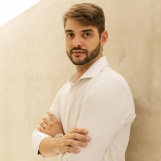 Dr. Victor Hugo Ferreira e Léda