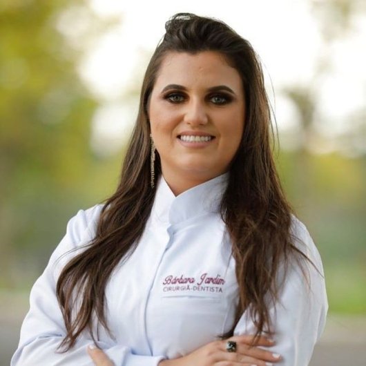 Dra. Bárbara Jardim