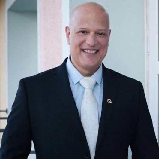 Dr. Israel Soares Filho