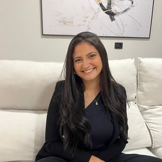 Dra. Nathalia Velloso