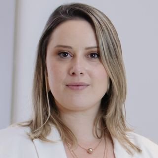 Dra. Amanda Regina Druziani