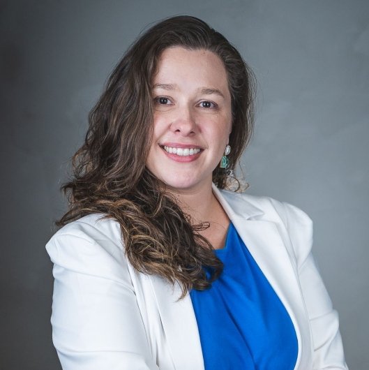 Dra. Natalia Fernandez Cossetin Pereira