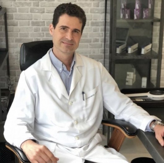 Dr. Leonardo Cohen Carneiro