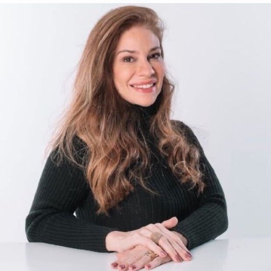 Dra. Bárbara Azevedo Mello