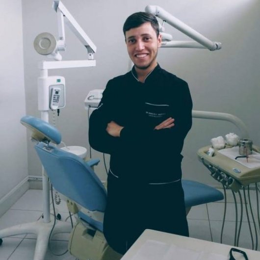 Dr. Douglas Collete Rodrigues