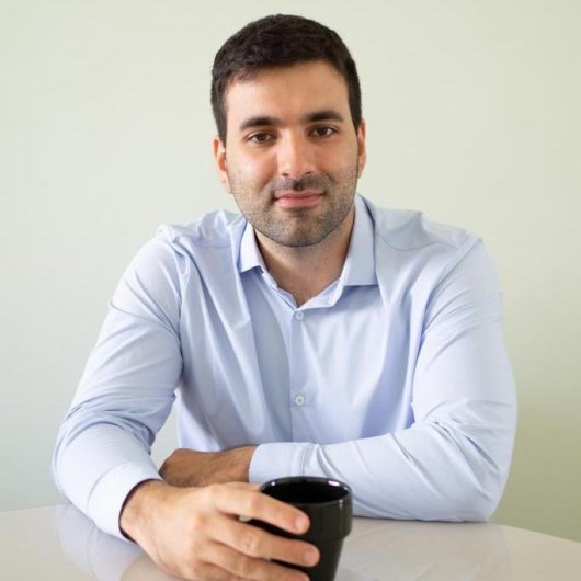 Dr. Thiago Lousa