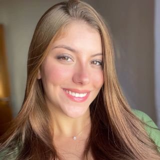 Dra. Giovanna Victorino Fernandes