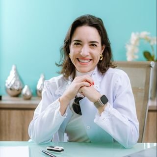Dra. Camila Evangelista Correia da Costa
