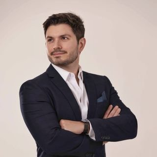 Dr. Tasso Alacón