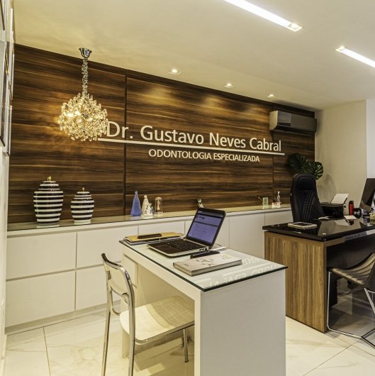 Dr. Gustavo Neves Cabral
