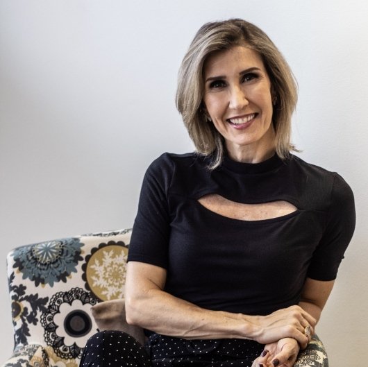 Dra. Claudia Lenz