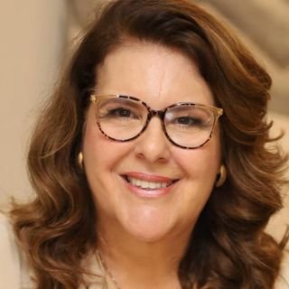 Dra. Ana Lucia de Oliveira Zanoni Costa