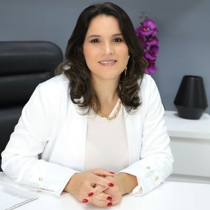Dra. Diana Carla Girardi De Lima Pires