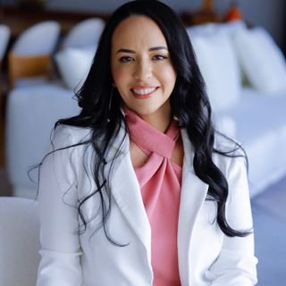 Dra. Thessália Moraes Paixão