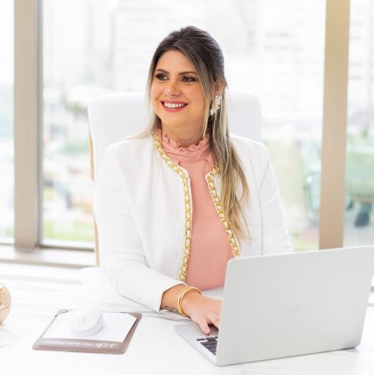 Dra. Laura Haddad