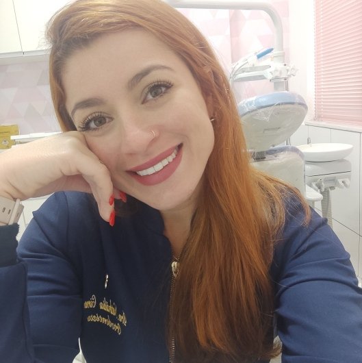 Dra. Nathália Cirne