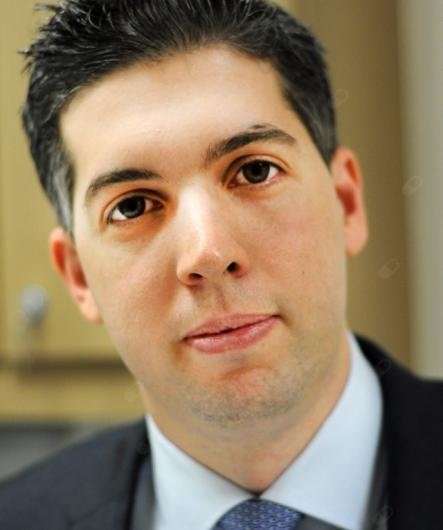 Dr. Mauricio Mandel