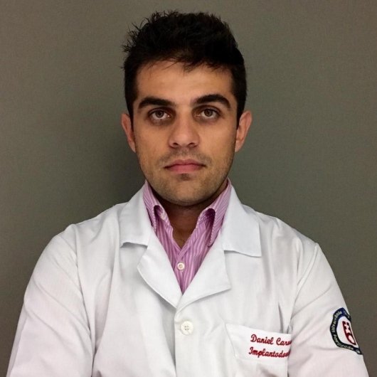 Dr. Daniel Carvalho Santos