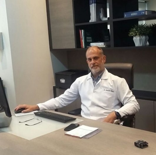Dr. Ricardo Sanches Brosco