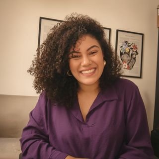 Dra. Debora Rodrigues Gomes Amparo