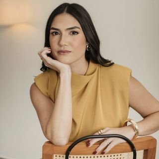 Dra. Manoela Lombardi Santana