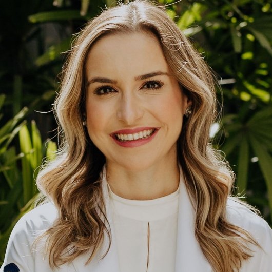 Dra. Fernanda Tirelli