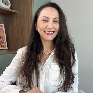 Dra. Luana Flausino Melo da Silva