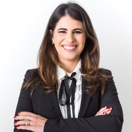 Dra. Vanessa Cristine Oliveira Silva