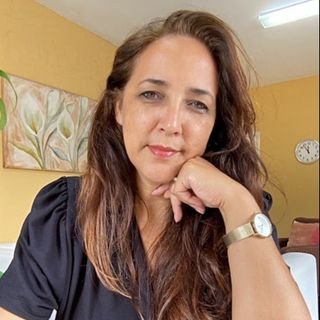 Dra. Wanessa Garcia Oliveira