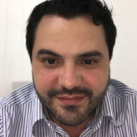 Dr. Fernando Assis