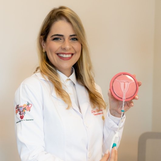 Dra. Bruna Cury