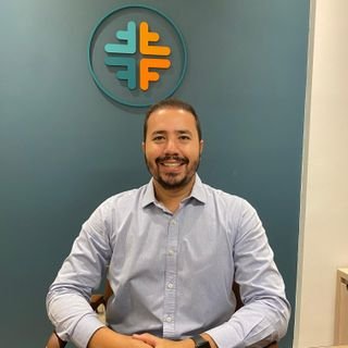 Dr. Gustavo Matos de Menezes