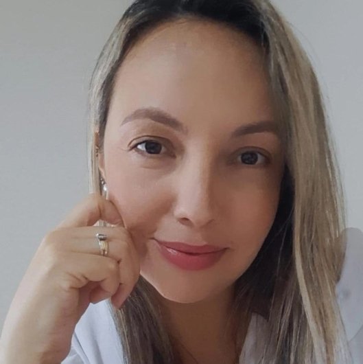 Cíntia Correia Gomes