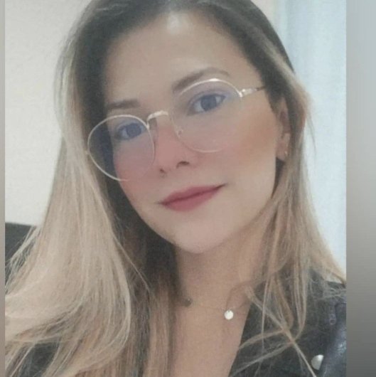 Dra. Thaís Barcellos