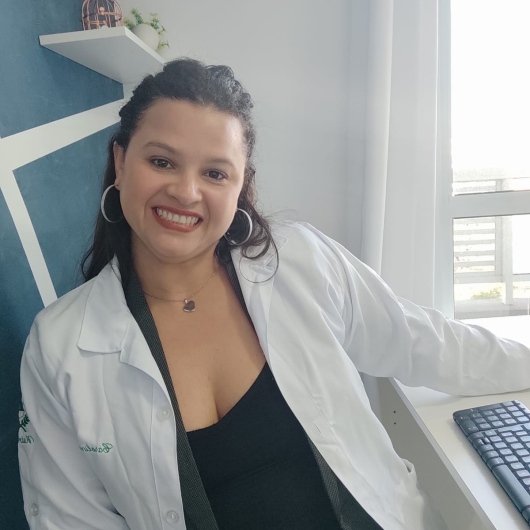 Dra. Caroline Sesso Rocha