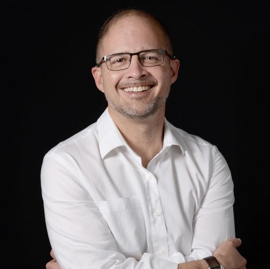 Dr. Ricardo Gapski