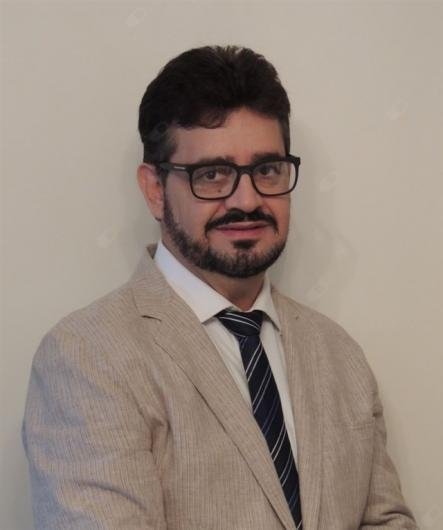 Dr. Andriano Martins