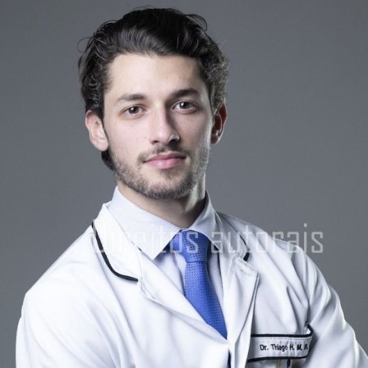 Dr. Thiago Tosta