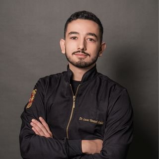 Dr. Lucas Venturi Luiz