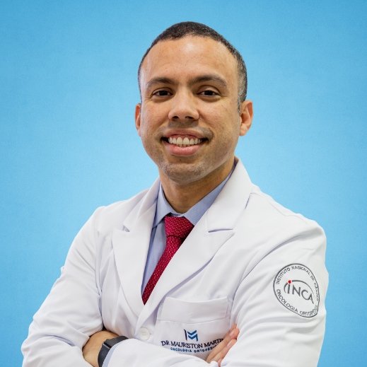 Dr. Mauriston Martins