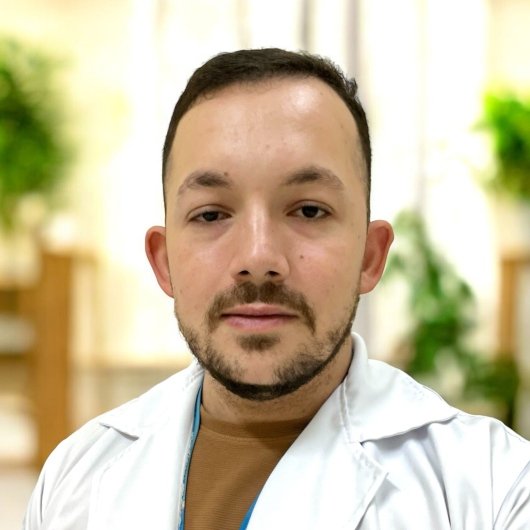 Dr. Carlos Henrique Castro