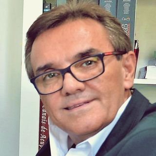 Dr. Nelson Teixeira Júnior